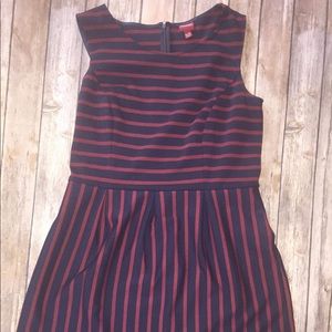 Sleeveless XL striped dress with pocket